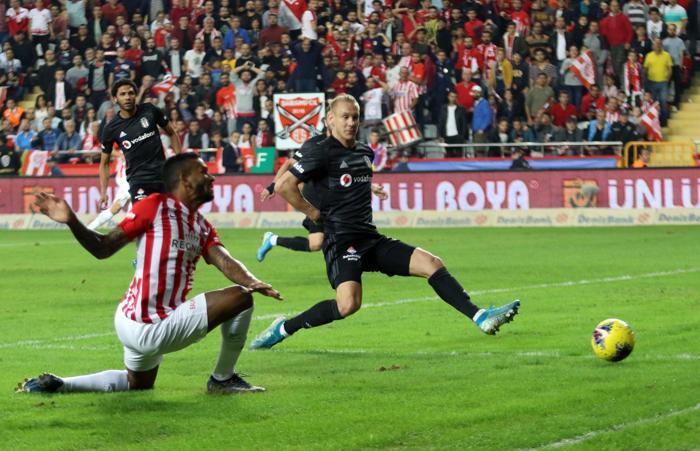 Fanatik yazarlarının Antalyaspor - Beşiktaş maçı yorumları