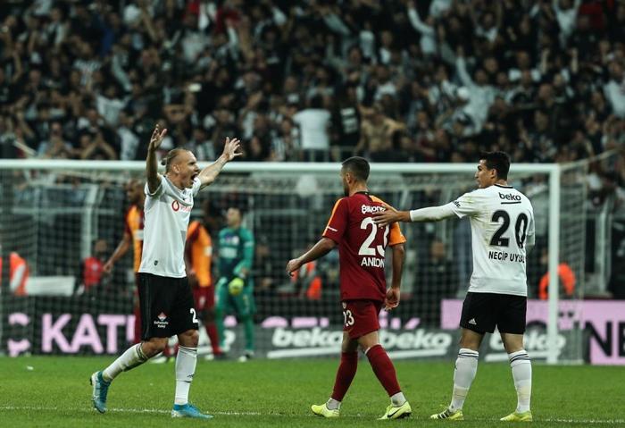 Fanatik yazarlarının Beşiktaş - Galatasaray maçı yorumları