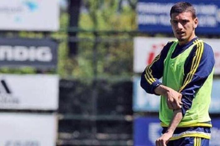 Kaçan balık büyük oldu Merih Demiral - Fenerbahçe...