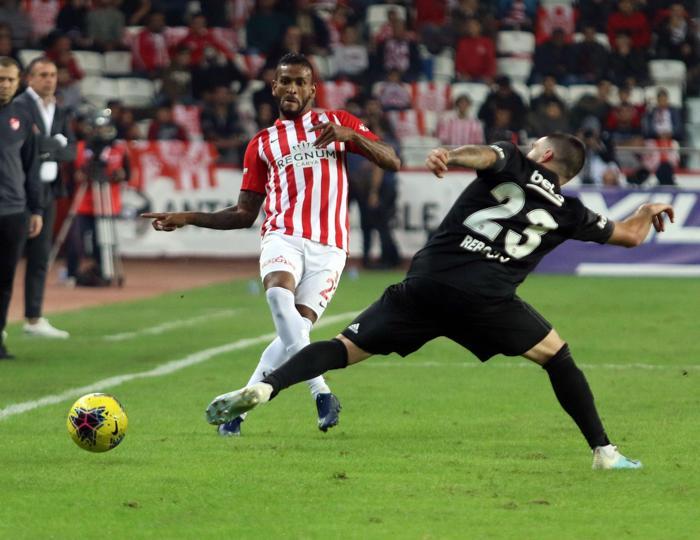 Fanatik yazarlarının Antalyaspor - Beşiktaş maçı yorumları
