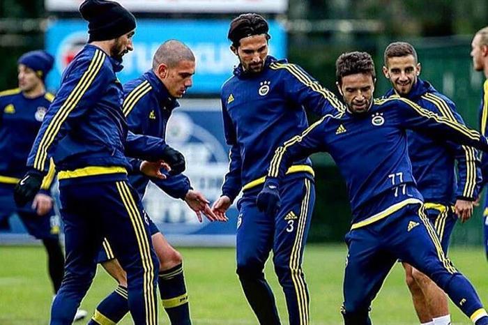 Kaçan balık büyük oldu Merih Demiral - Fenerbahçe...