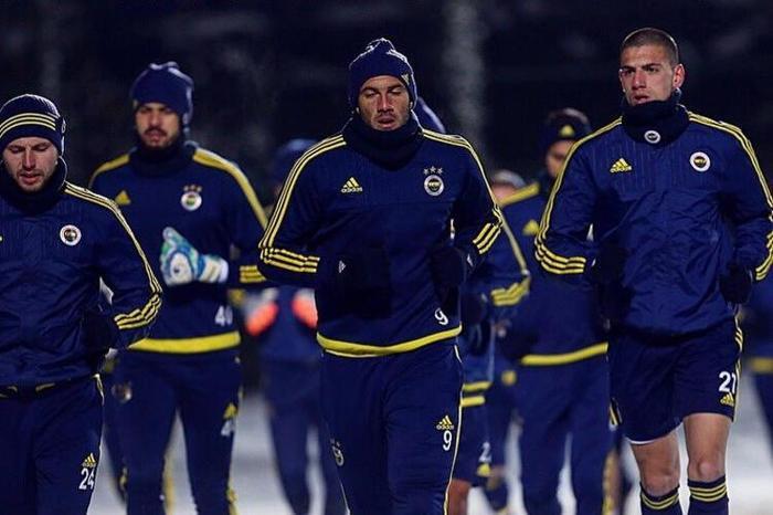 Kaçan balık büyük oldu Merih Demiral - Fenerbahçe...