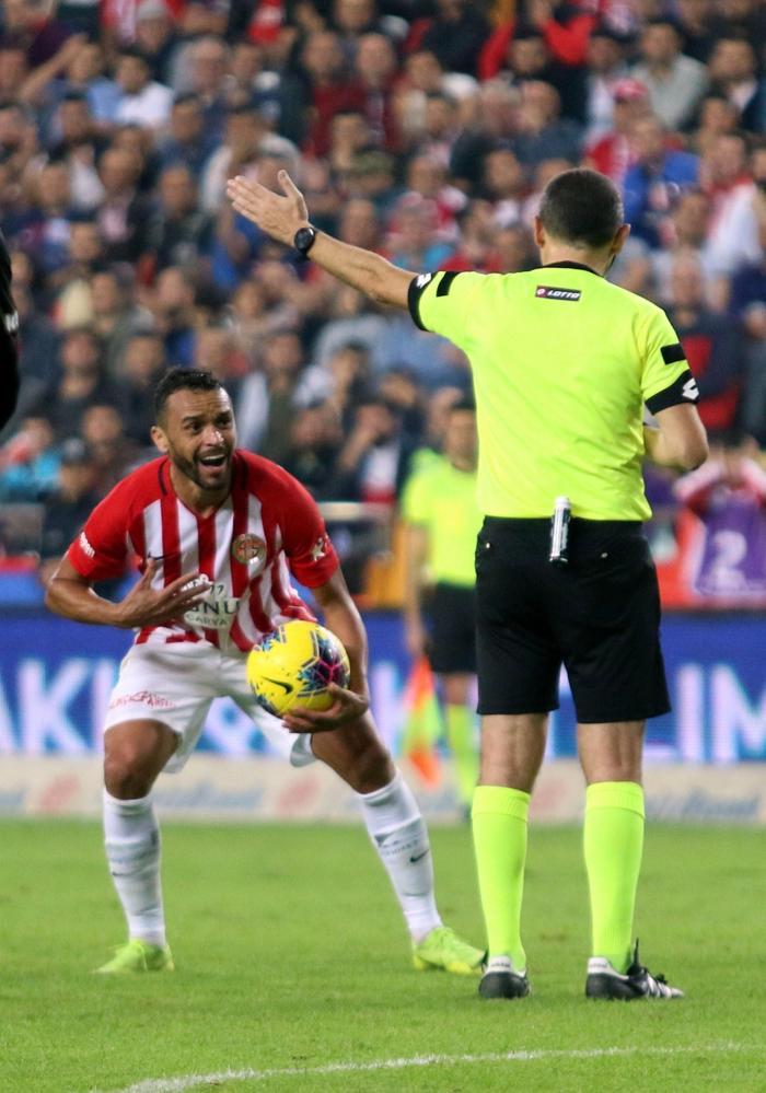 Fanatik yazarlarının Antalyaspor - Beşiktaş maçı yorumları