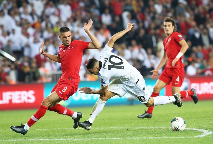 Merih Demiral harikalar yarattı, sosyal medya yıkıldı