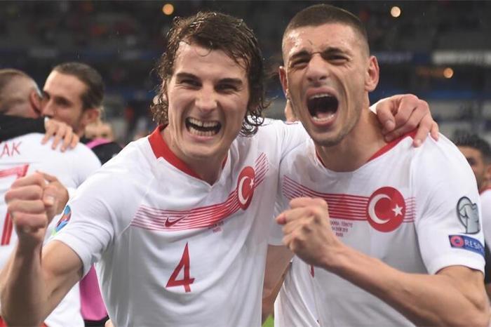 Kaçan balık büyük oldu Merih Demiral - Fenerbahçe...