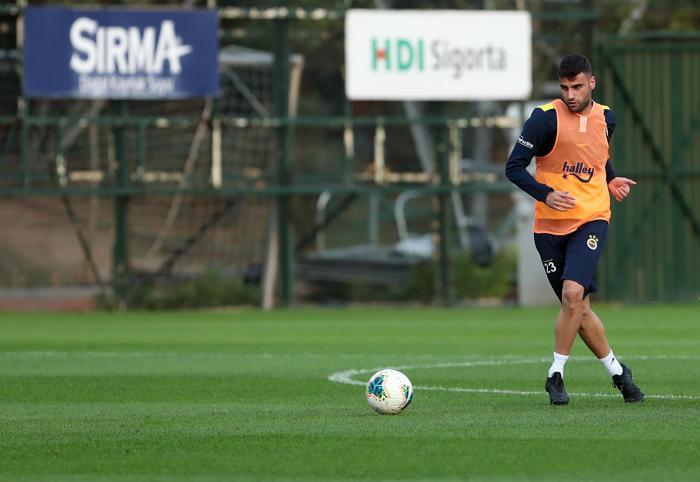 Fenerbahçede hazırlıklar sürüyor Büyük sürpriz