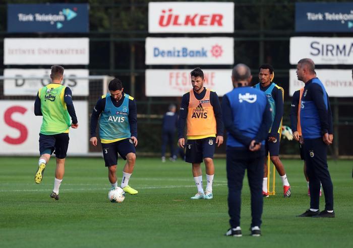Fenerbahçede hazırlıklar sürüyor Büyük sürpriz