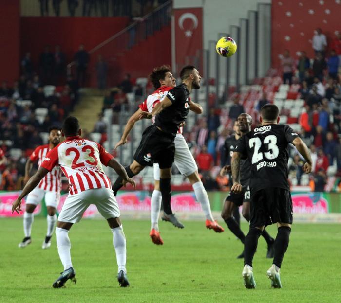 Fanatik yazarlarının Antalyaspor - Beşiktaş maçı yorumları