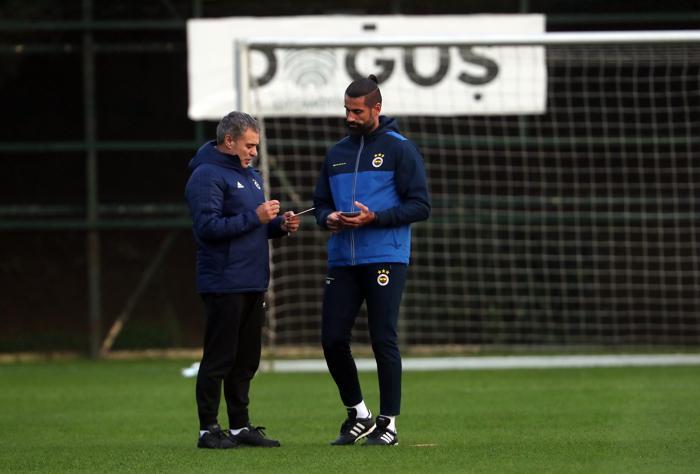 Fenerbahçede hazırlıklar sürüyor Büyük sürpriz