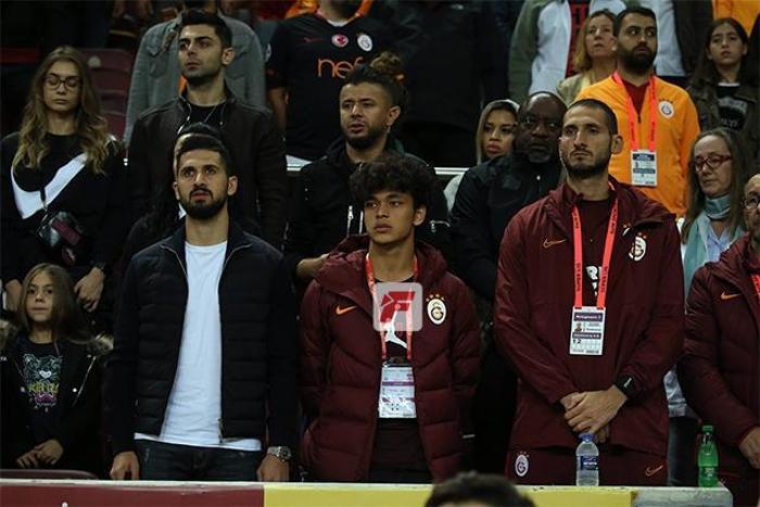 Galatasaray - Sivasspor maçında tribünlerin konuştuğu güzel