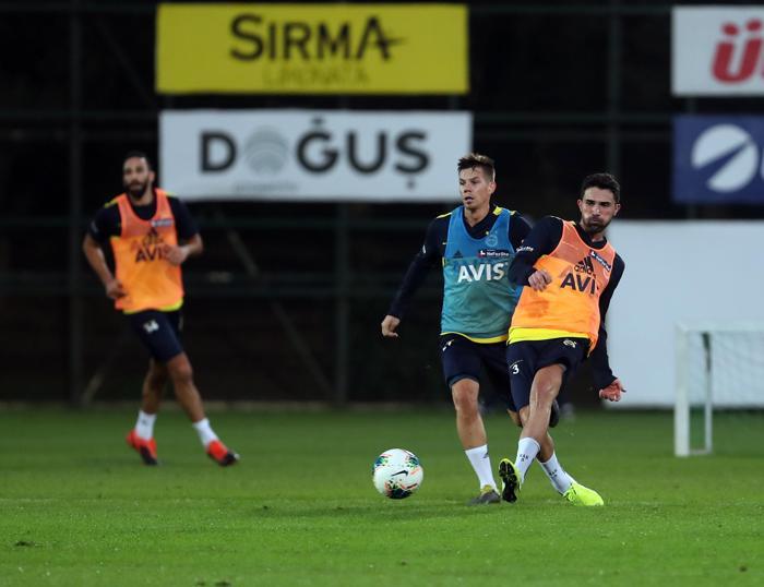 Fenerbahçede hazırlıklar sürüyor Büyük sürpriz
