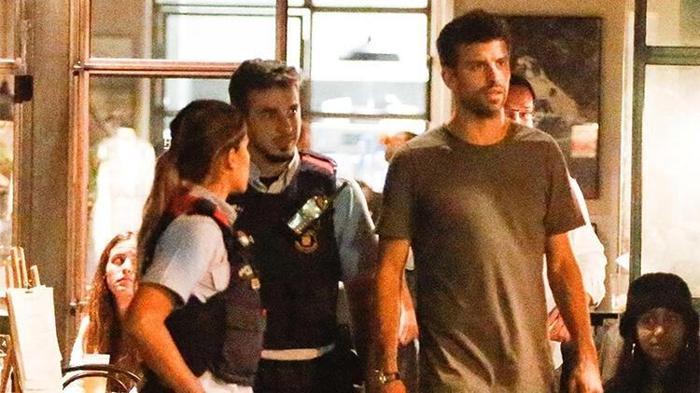 Gerard Piquenin başı polis ile derde girdi