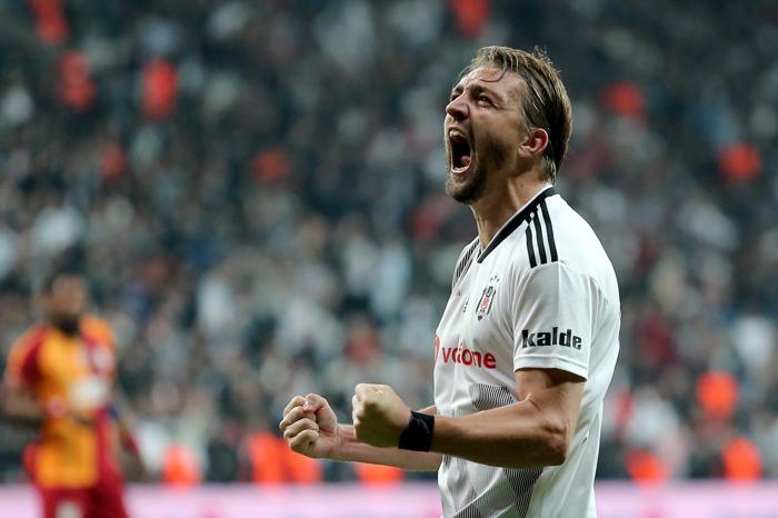 Fanatik yazarlarının Beşiktaş - Galatasaray maçı yorumları