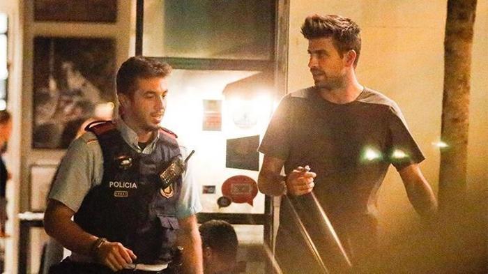 Gerard Piquenin başı polis ile derde girdi