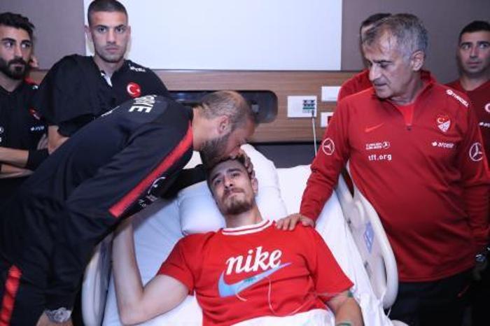 A Milli Takımdan Dorukhan Toköze geçmiş olsun ziyareti
