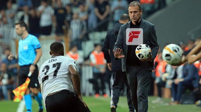Son dakika Abdullah Avcı çılgına döndü, su şişesini fırlattı