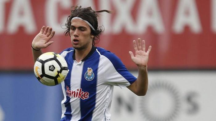 Tomas Esteves - Porto