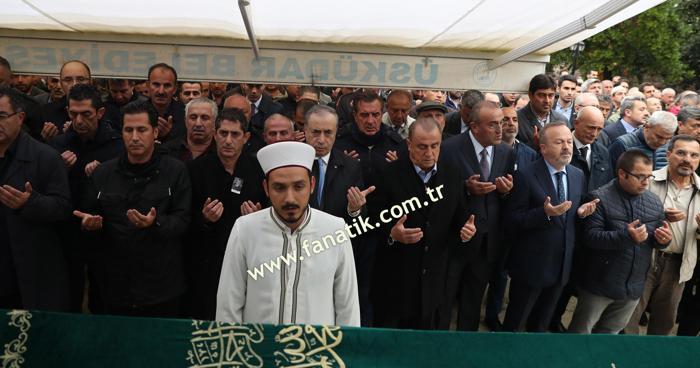 Mustafa Cengiz ve Fatih Terim cenazede bir araya geldi