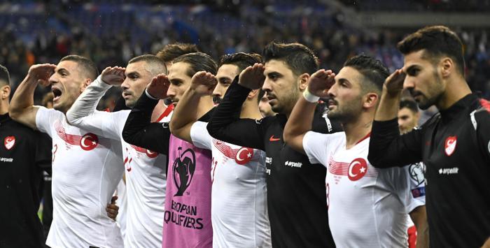 Fanatik yazarlarının Fransa - Türkiye maçı yorumları