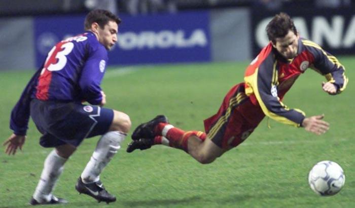18 yıl önceki Galatasaray - Paris Saint-Germain maçında 25 özel kare