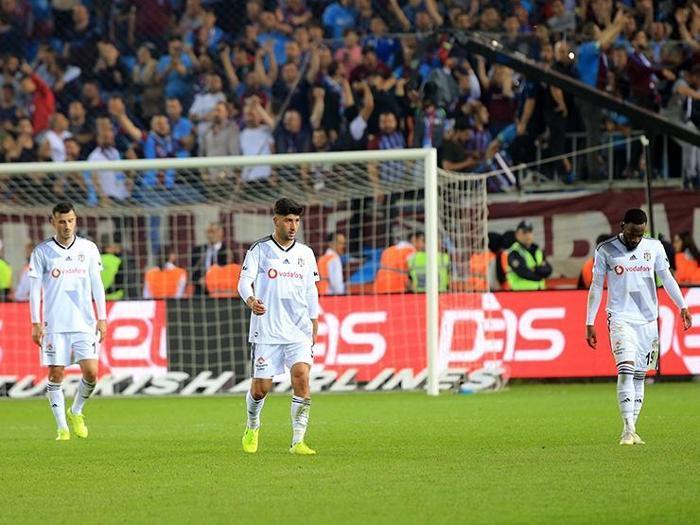 Güntekin Onaydan flaş sözler: Beşiktaşta kriz çok büyük