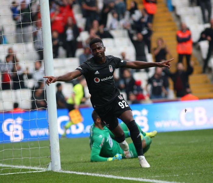 Fanatik yazarları Beşiktaş - Alanyaspor maçını değerlendirdi