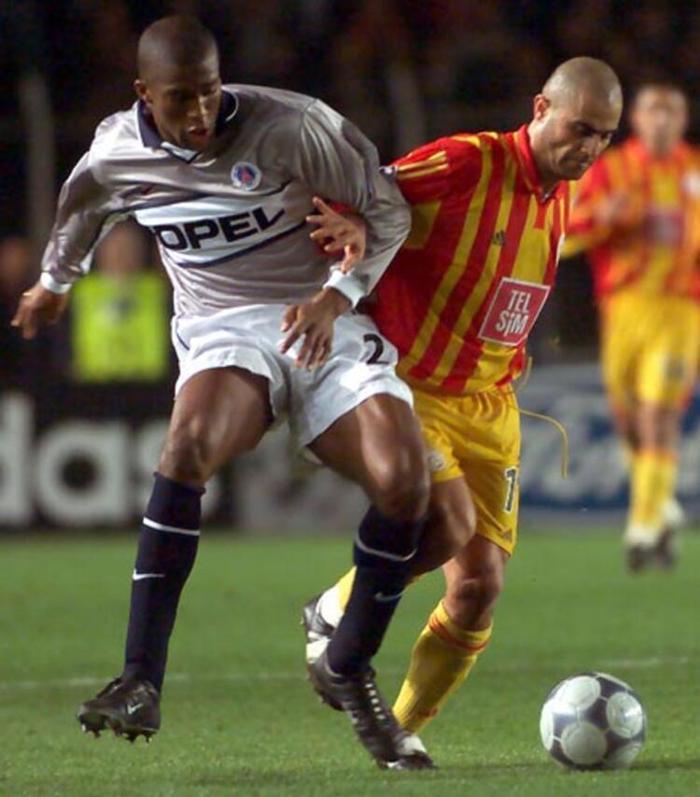18 yıl önceki Galatasaray - Paris Saint-Germain maçında 25 özel kare