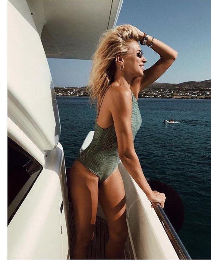 Burcu Esmersoy ve Berk Suyabatmaz evliliğini ‘sahte hesap bitirmiş