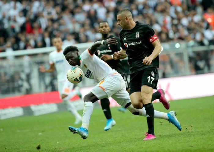PENALTI DOĞRU, BURAK YILMAZ ATILMALIYDI (DENİZ ÇOBAN)
