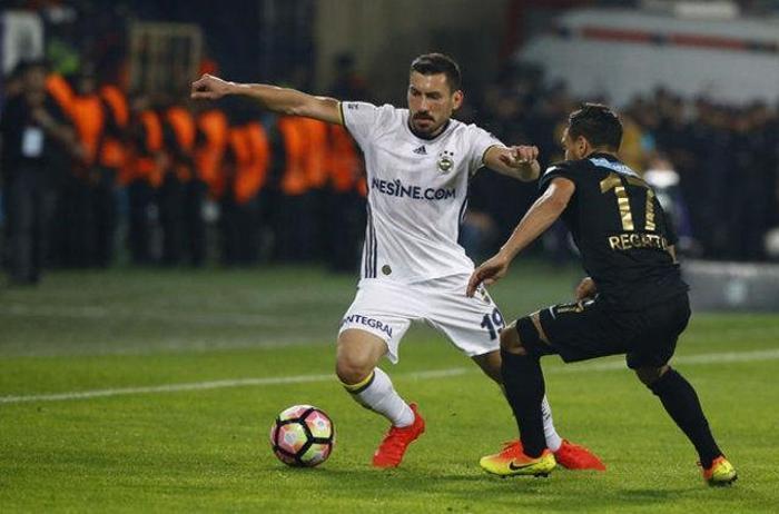 ŞENER ÖZBAYRAKLI