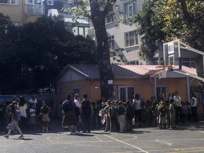İstanbulda deprem sonrası ilk görüntüler