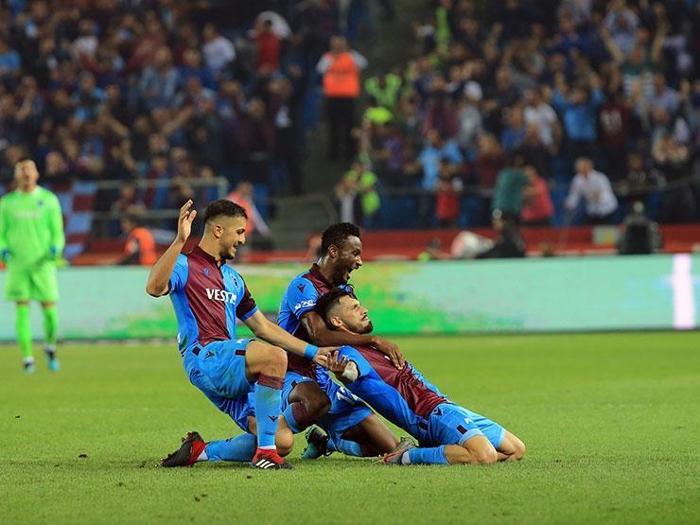 Trabzonsporda Jose Sosa rüzgarı Beşiktaşı tek başına yıktı