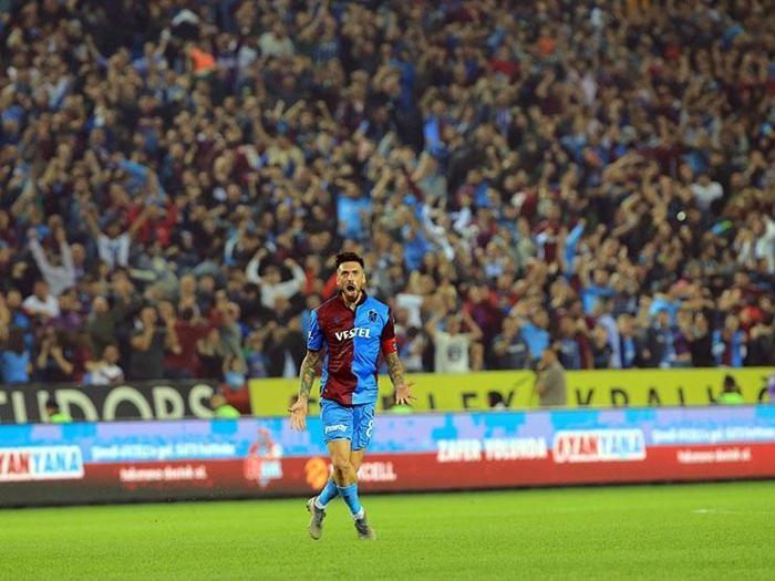 Trabzonsporda Jose Sosa rüzgarı Beşiktaşı tek başına yıktı