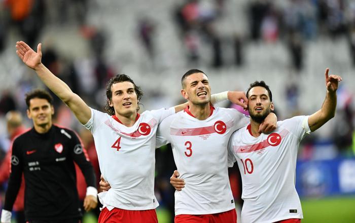 Fanatik yazarlarının Fransa - Türkiye maçı yorumları