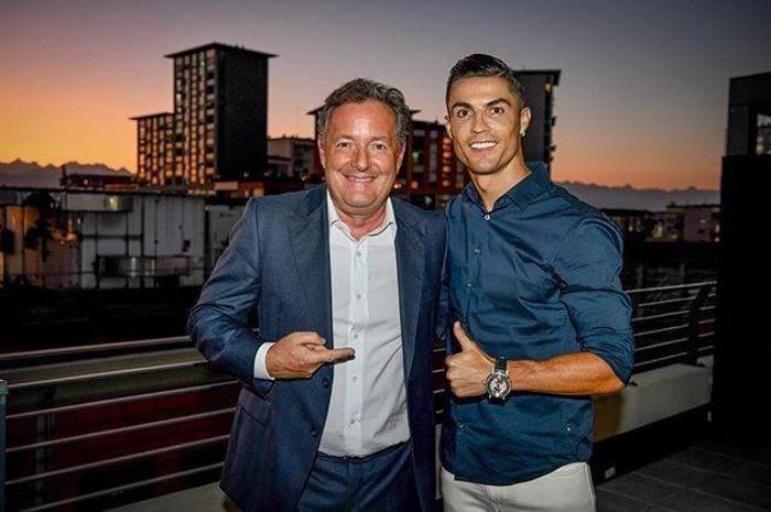 Cristiano Ronaldo çocukluğunda ona hamburger yardımı yapan kadını buldu