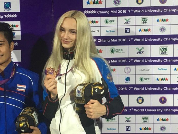 Avrupanın en güzel boksörü Svetlana Soluyanova