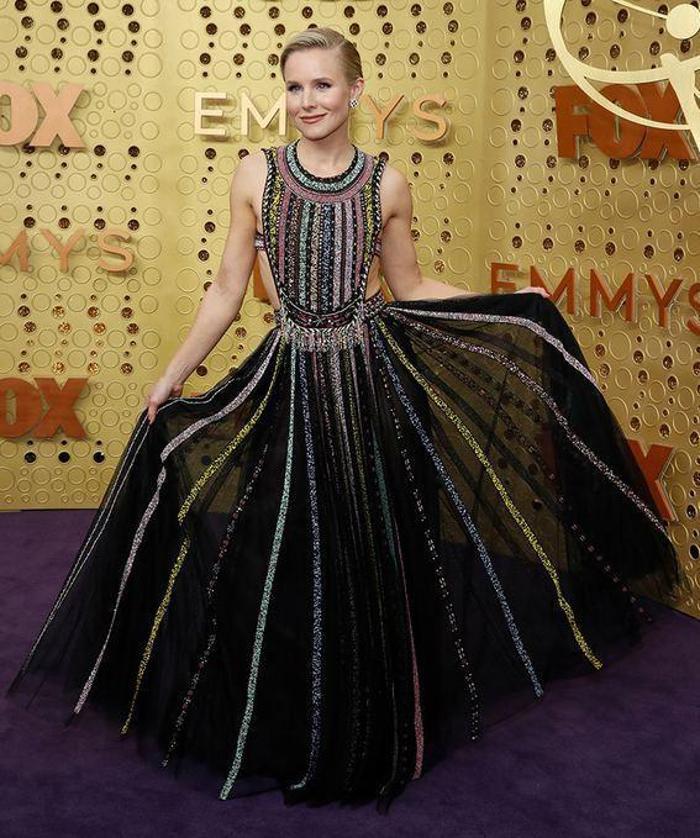 71. Emmy Ödüllerinde kırmızı halı şıklığı