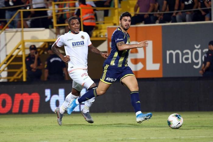 Alanyaspor-Fenerbahçe maçından ekrana yansımayanlar