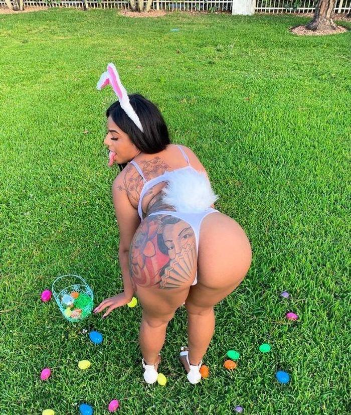 Uzun dili sayesinde Instagramdan 600 bin TL kazanıyor