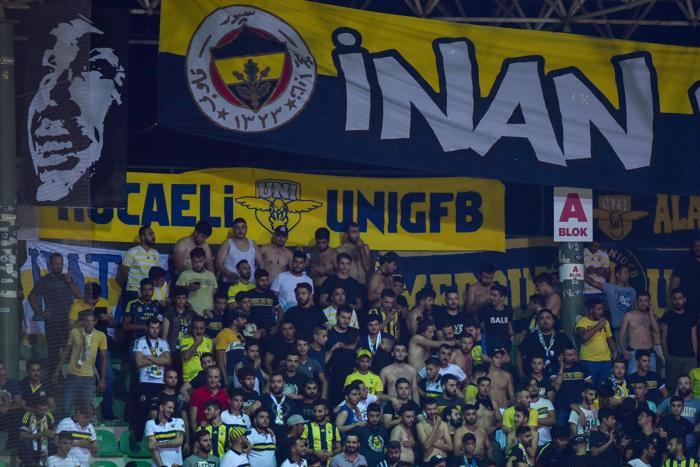 Alanyaspor-Fenerbahçe maçından ekrana yansımayanlar