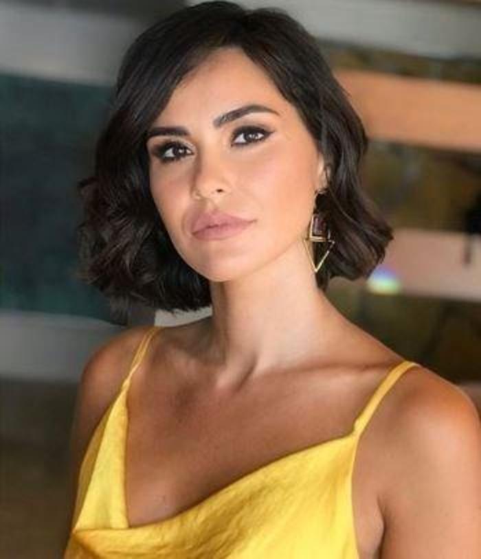 Zeynep Demirel at binmeye merak sardı