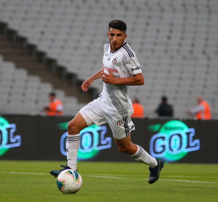 Beşiktaş - Panathinaikos maçında gençler göz doldurdu