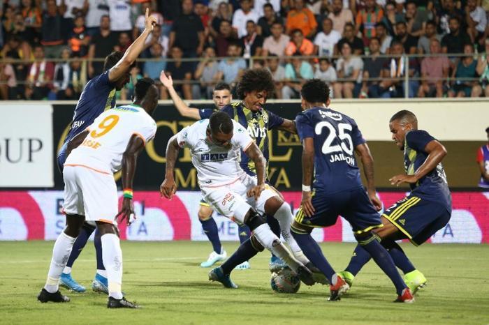 Şansal Büyüka: Alper Potuk üste para verse Fenerbahçede oynayamaz