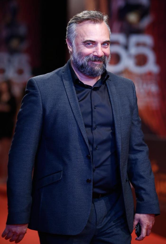 Kırmızı halıda şıklık yarışı