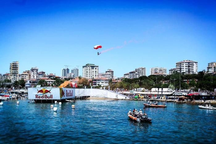 İstanbul Red Bullla kanatlar altında