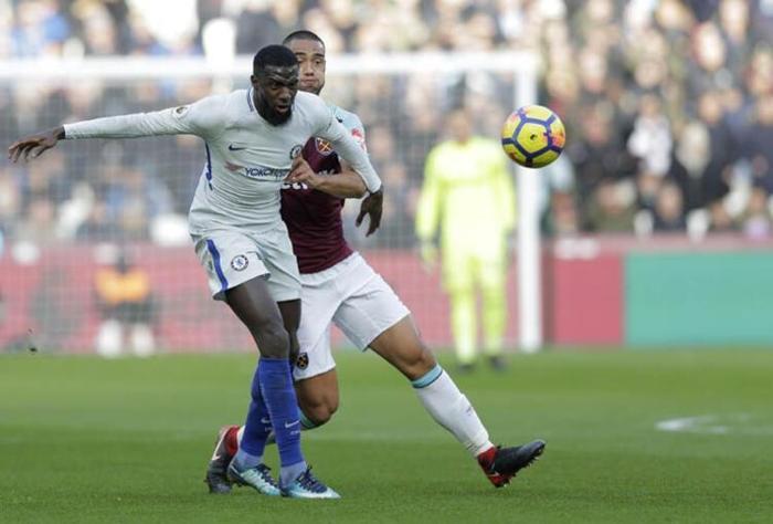 Galatasaraydan İngiltereye Bakayoko ve Cenk Tosun çıkarması