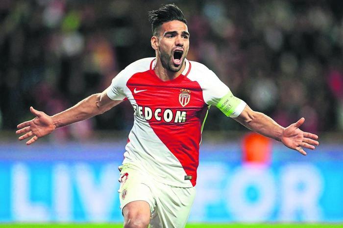 Falcao Galatasaraya müjdeyi verdi, taraftar çılgına döndü