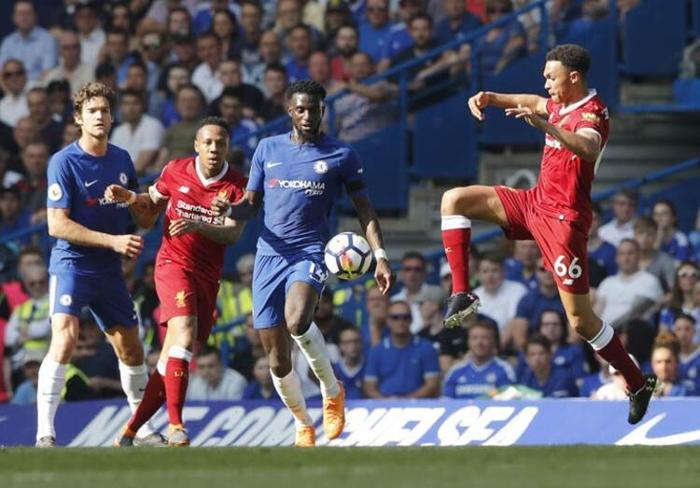 Galatasaraydan İngiltereye Bakayoko ve Cenk Tosun çıkarması