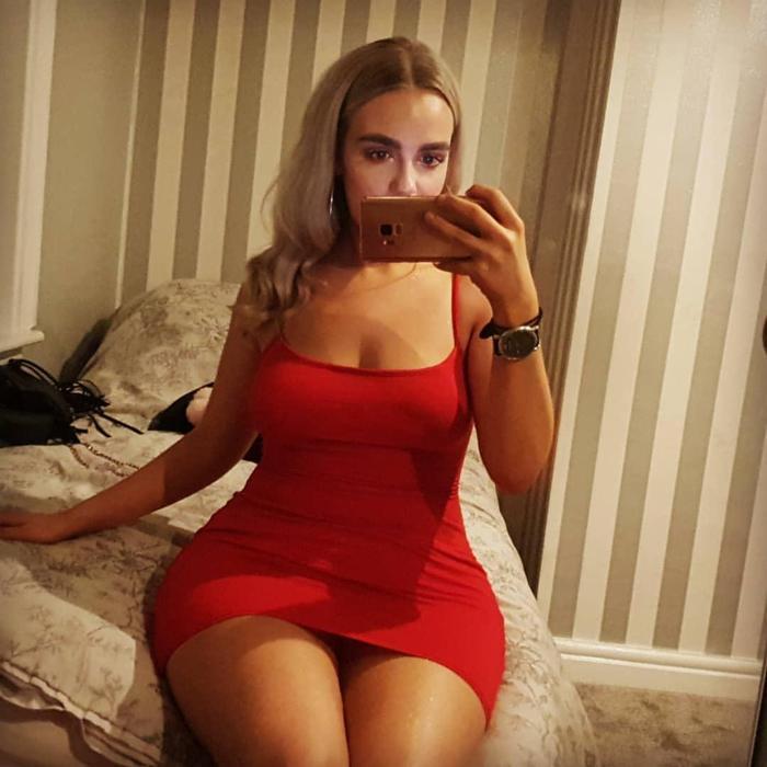 Yatak odası fotoğraflarını paylaşarak ayda 22 bin TL kazanıyor