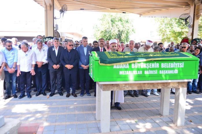 Serdal Adalının annesi Özen Adalı, Adanada toprağa verildi